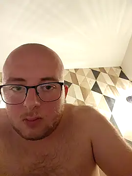 slavepuceau2 online show from October 30, 8:21 pm