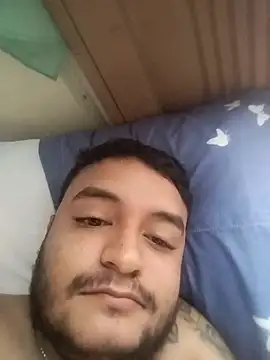 yeisonren99 online show from October 31, 1:36 pm