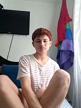 Apolitoo online show from October 31, 1:58 pm