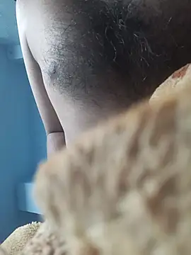 bearslove143 online show from March 29, 6:52 pm