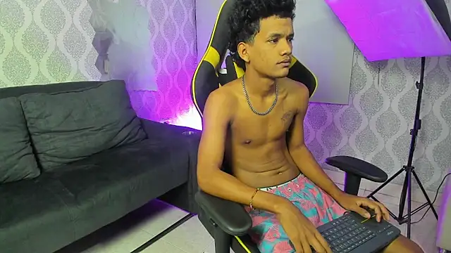 Boy savoy online show from March 4, 7:48 am