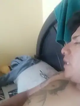 Fabytho online show from November 11, 10:15 pm