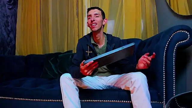 ZyroNight online show from January 17, 2:14 am