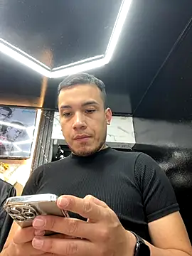 Daniel Martinz online show from November 8, 5:49 pm