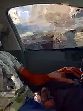 guipariss online show from March 10, 8:15 pm