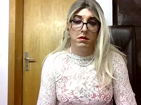 AgnesCross39 online show from February 24, 5:41 am