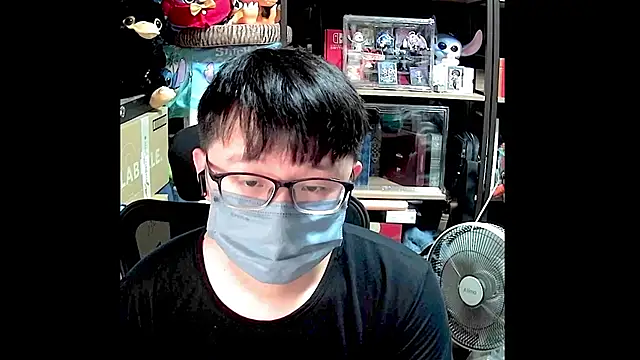 kk05483 online show from June 17, 5:59 pm