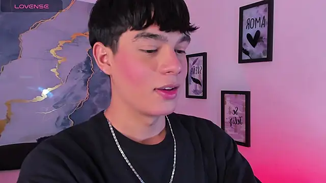 Isaac Kurtt online show from December 13, 7:53 pm