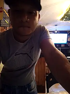 themorenofit08 online show from February 12, 1:22 am