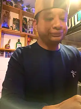 themorenofit08 online show from April 21, 12:35 am