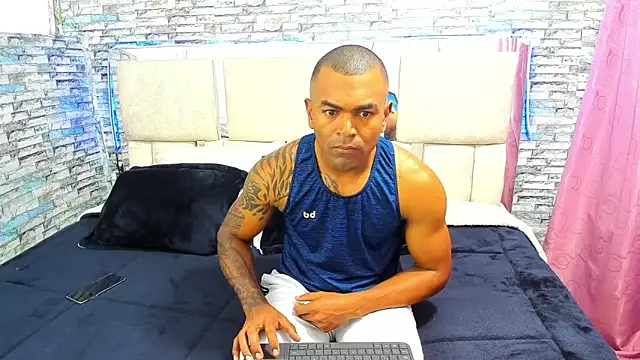 Nick wc online show from November 9, 9:30 pm