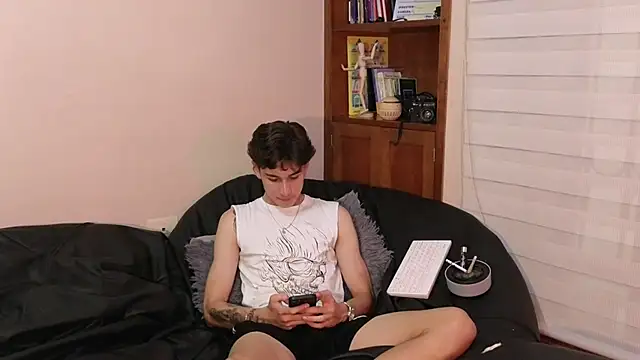 Derekswan online show from June 4, 12:38 am
