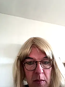 simone xdressing online show from November 30, 10:06 am