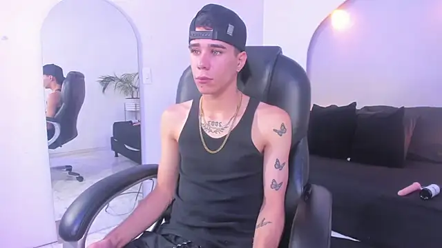 Gabo white1 online show from December 17, 5:36 am