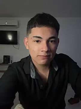 Santiagooo1233 online show from March 1, 4:12 am