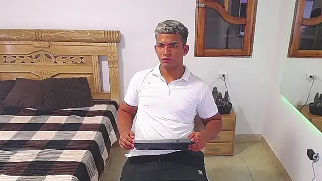 mathews    online show from December 5, 5:36 am