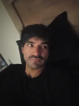 piggylatino online show from December 17, 5:52 pm