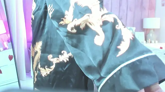 Valentino moretti online show from February 20, 12:07 pm