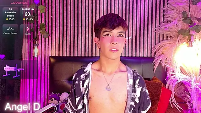 Angeldust19 online show from April 19, 4:01 am