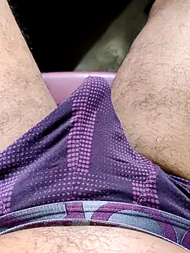Fun with me05 online show from May 11, 2:24 am