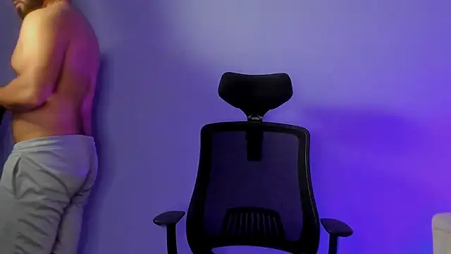 Chris Varden online show from December 22, 7:11 pm