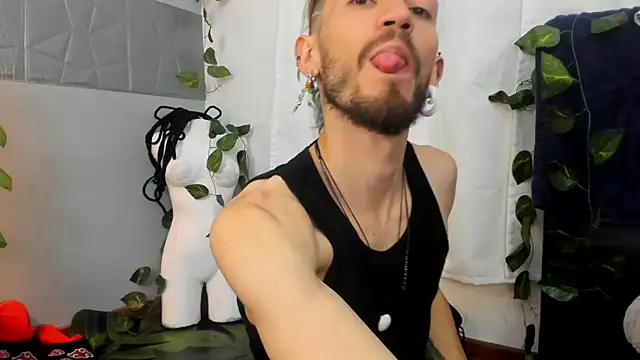 AngelDamianArt online show from December 1, 3:26 pm