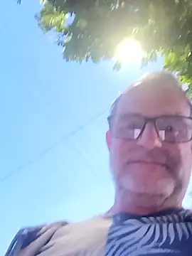 nard53 online show from April 15, 9:15 pm