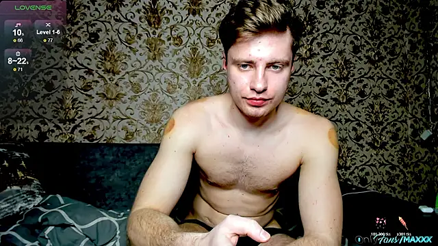 Maxhornyblondieman online show from March 18, 4:43 pm