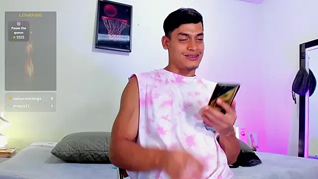 blorelopez online show from April 18, 7:58 pm