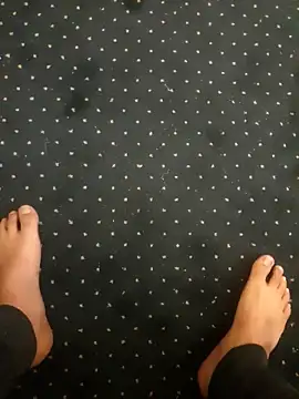 ali09800 online show from April 4, 7:38 am