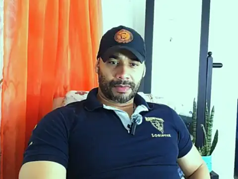 musclehetero online show from May 16, 7:34 pm