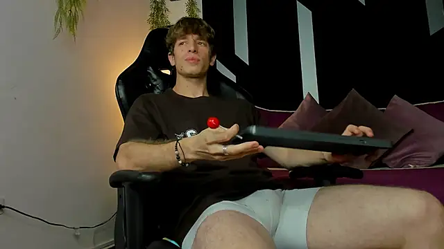 Ostin Saints online show from April 21, 8:26 pm