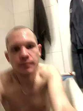 Spielzeugtwink online show from January 16, 10:45 pm