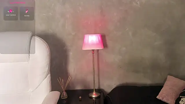 Emir Ozan  online show from February 19, 8:05 pm