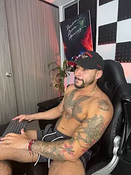 NikoHank online show from December 14, 11:01 pm