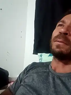 RobertoLuiz84 online show from March 10, 12:49 am