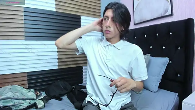 LiamShelby online show from December 5, 3:24 am