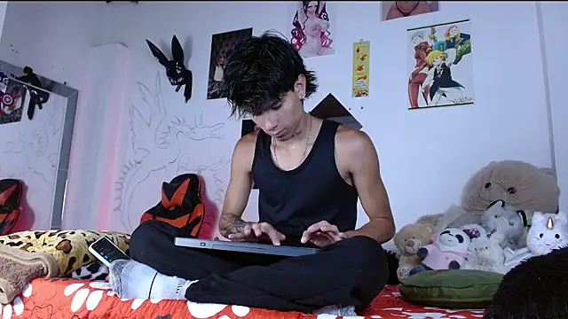 Jake beach  online show from April 11, 4:43 pm