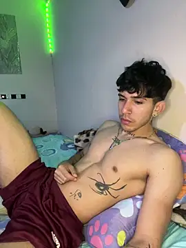 wil hot online show from December 19, 4:04 pm