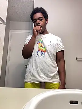 JaHavin- online show from April 19, 1:32 pm