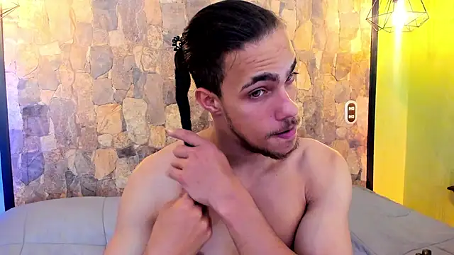 PatrickS25 online show from January 12, 3:43 am