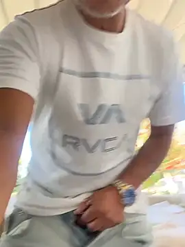 ValuedConcept687 online show from April 18, 7:58 pm