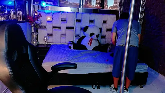 StormLuxX online show from December 20, 3:19 pm