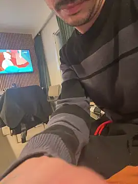 andresbale online show from February 10, 8:02 pm