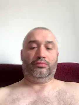 Olomoucak1982 online show from May 7, 2:28 pm