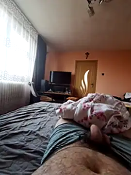 StephanSharp online show from December 17, 8:10 am