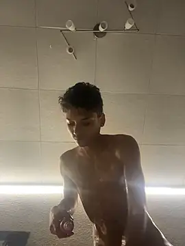 OnlyTyroone online show from December 4, 4:03 pm