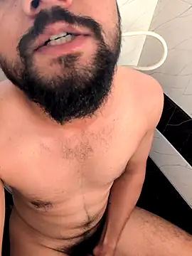 sexytomdev online show from May 18, 1:46 am