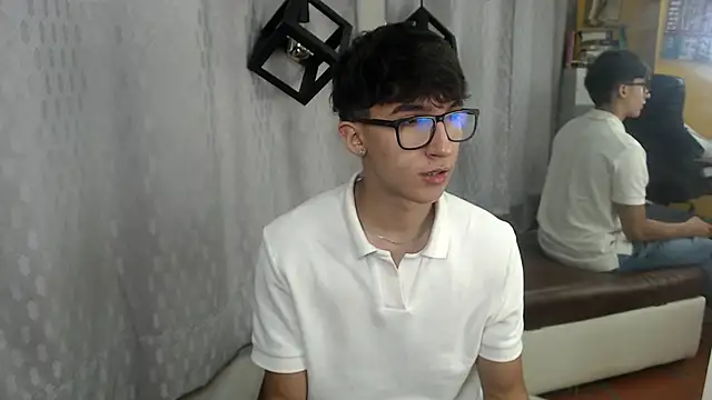 jeremy job online show from June 1, 11:54 am