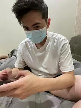 YourBoYyyyyyyy online show from July 31, 3:22 pm